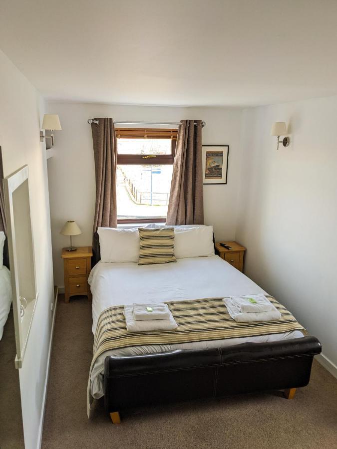 Ferry Inn Stromness Zewnętrze zdjęcie
